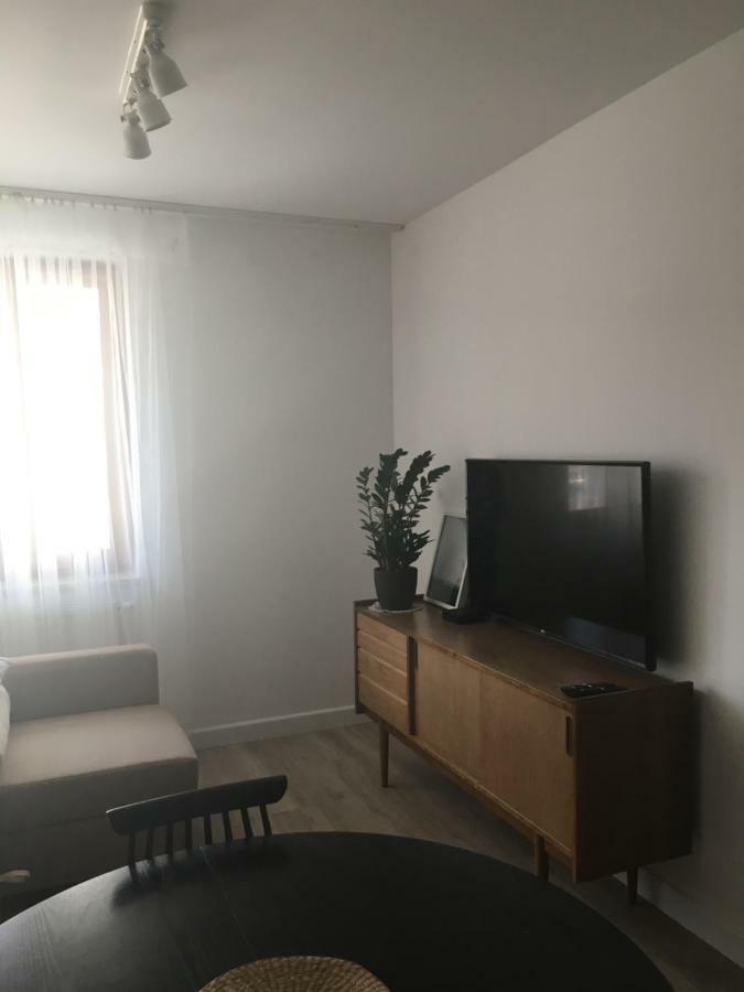 קרקוב Shoq Studio Nice Apartment With Private Parking מראה חיצוני תמונה